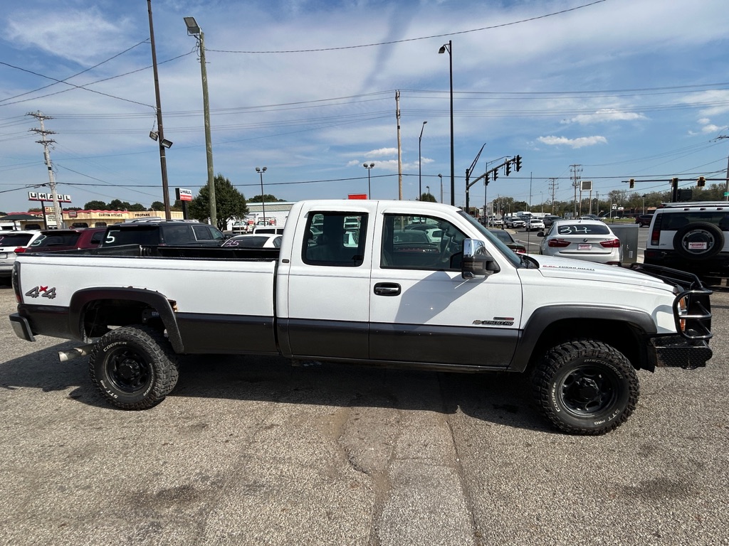 Photo 5 of this CHEVROLET SILVERADO 2500