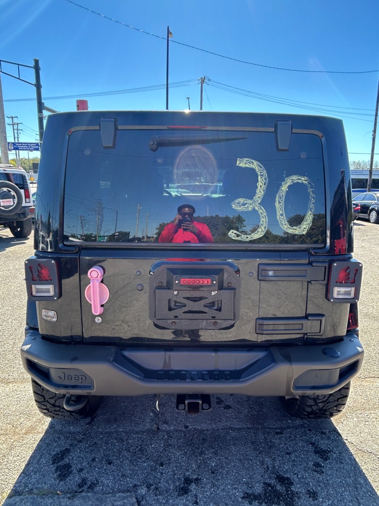 Photo 8 of this JEEP WRANGLER UNLIMI