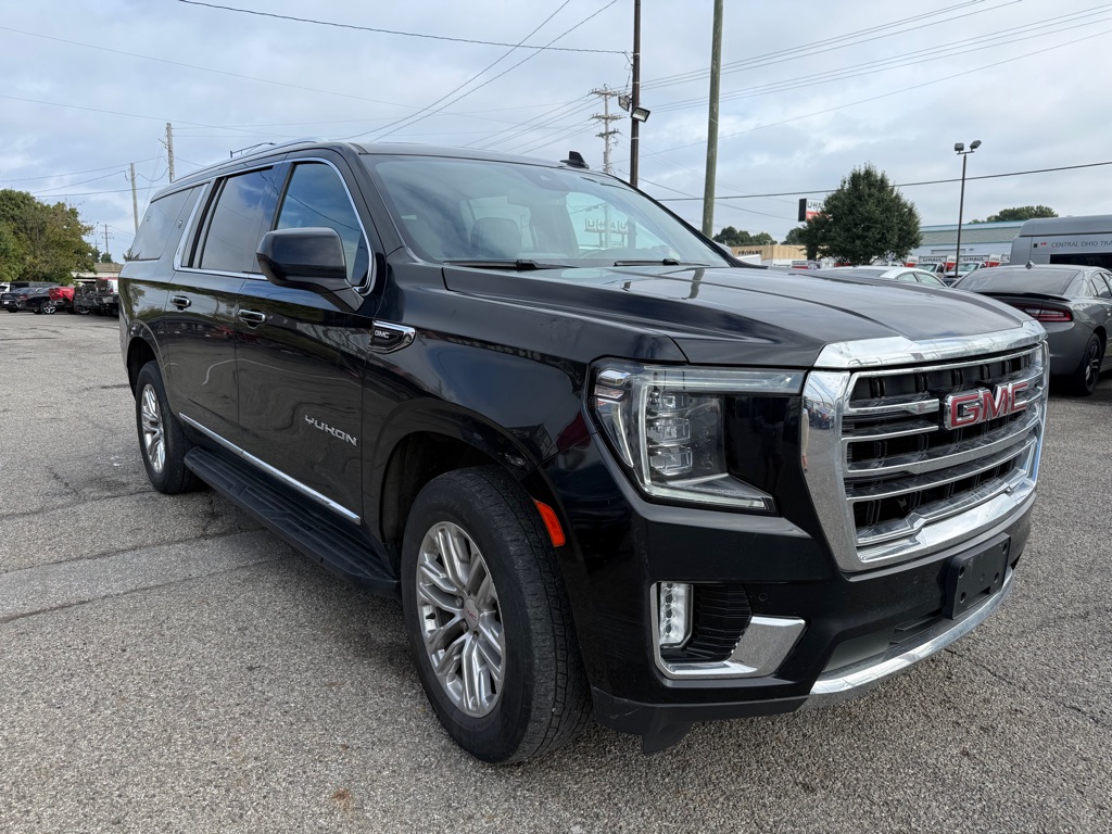 Photo 2 of this GMC YUKON XL