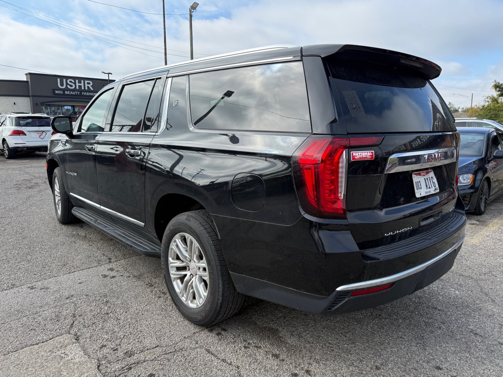 Photo 4 of this GMC YUKON XL
