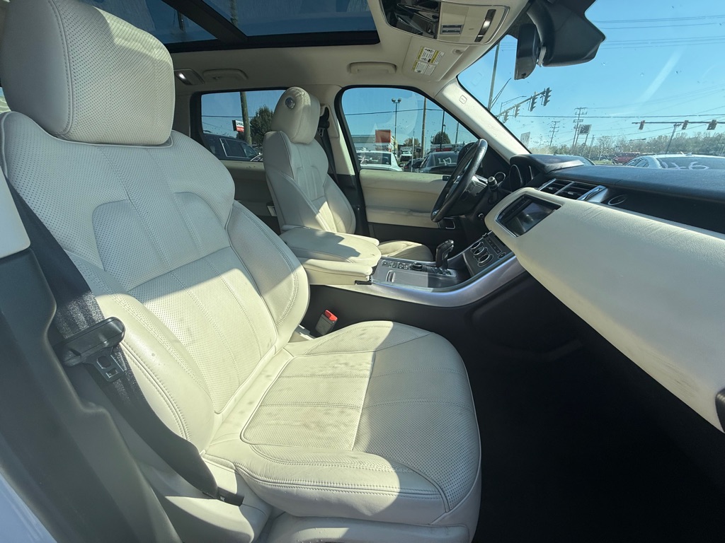 Photo 11 of this LAND ROVER RANGE ROVER SPO