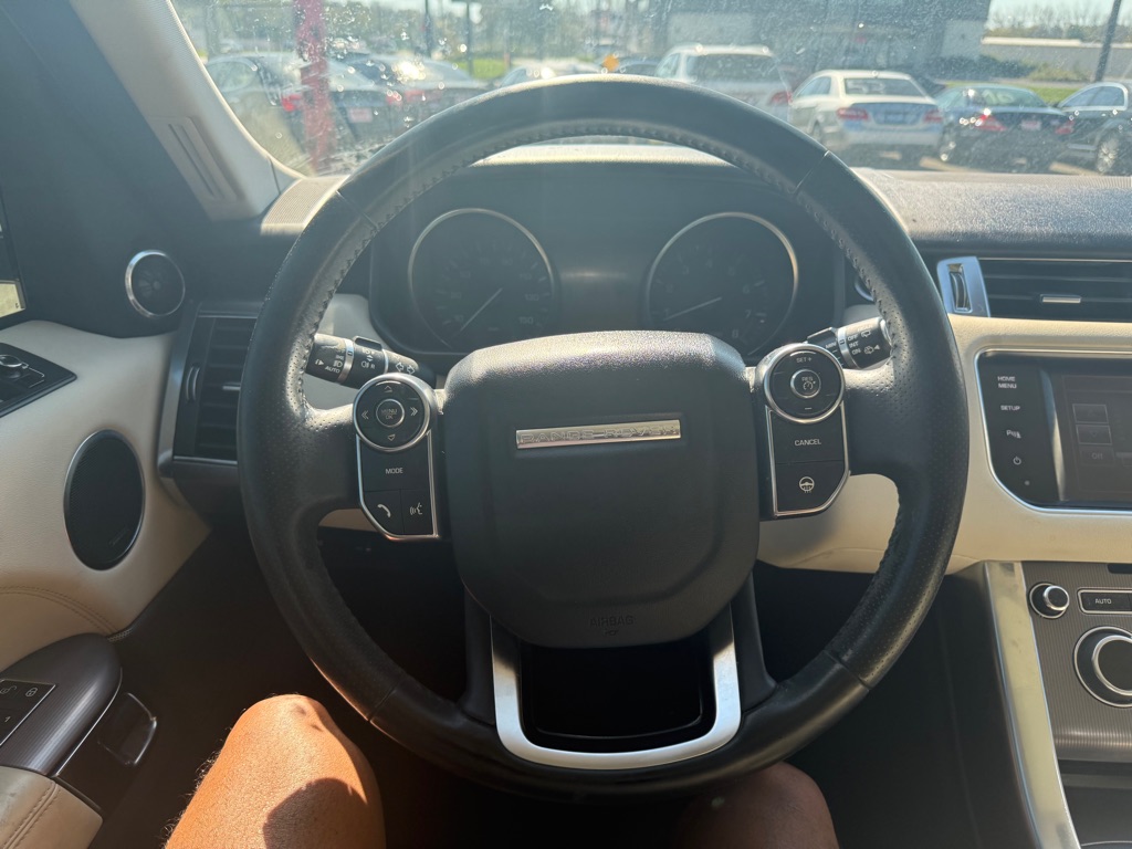 Photo 9 of this LAND ROVER RANGE ROVER SPO