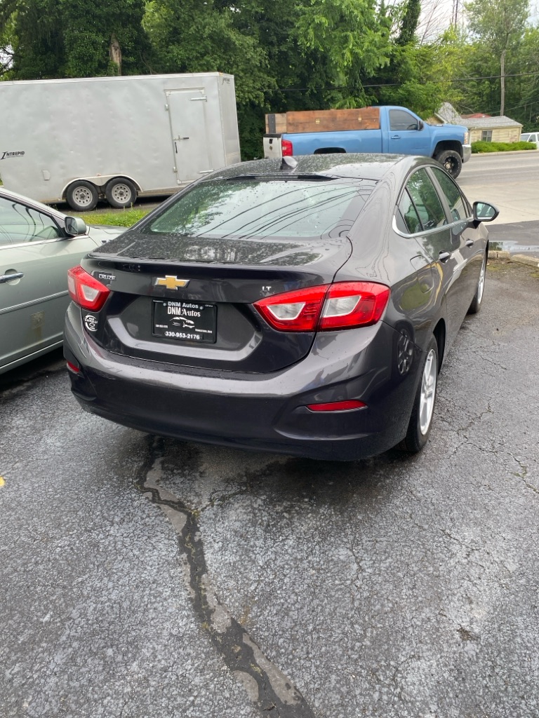 Photo 3 of this CHEVROLET CRUZE