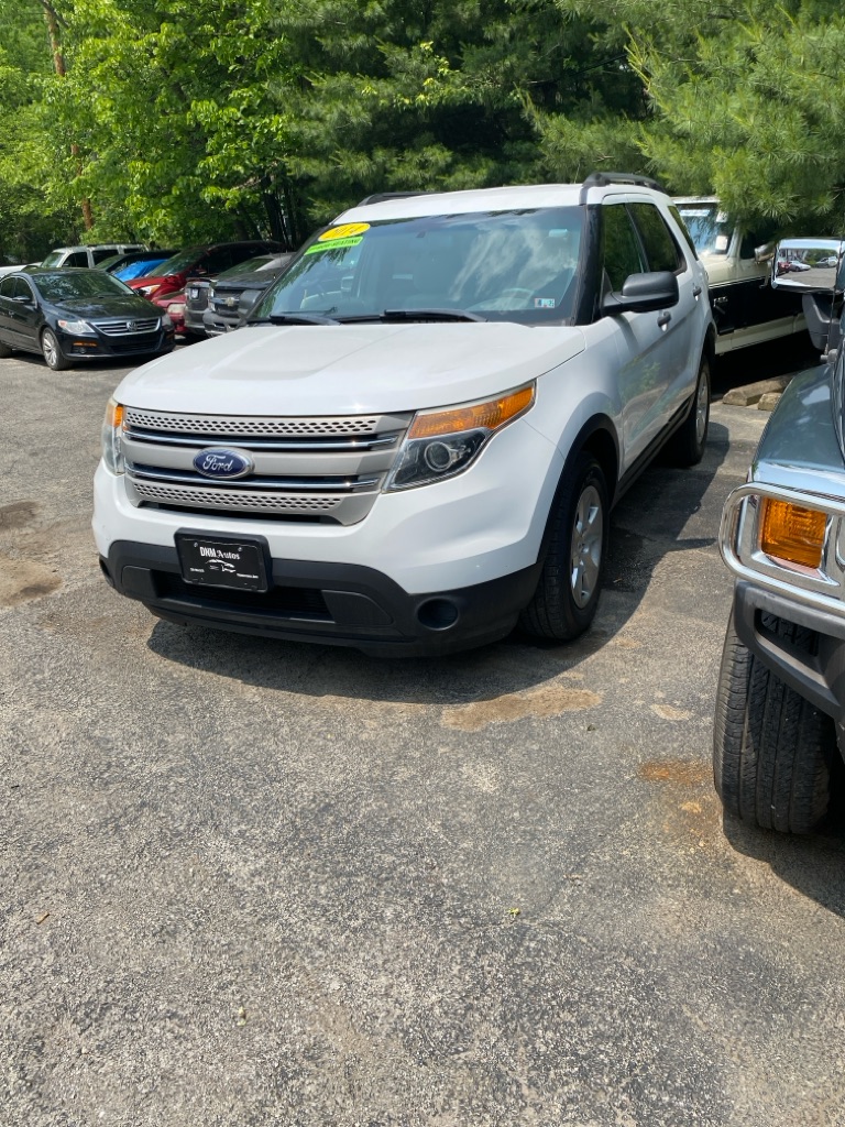 Photo 2 of this FORD EXPLORER