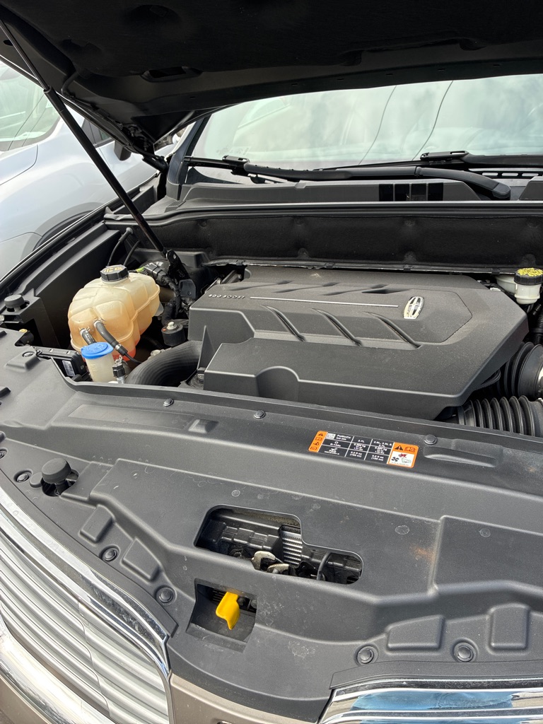 Photo 7 of this LINCOLN MKX