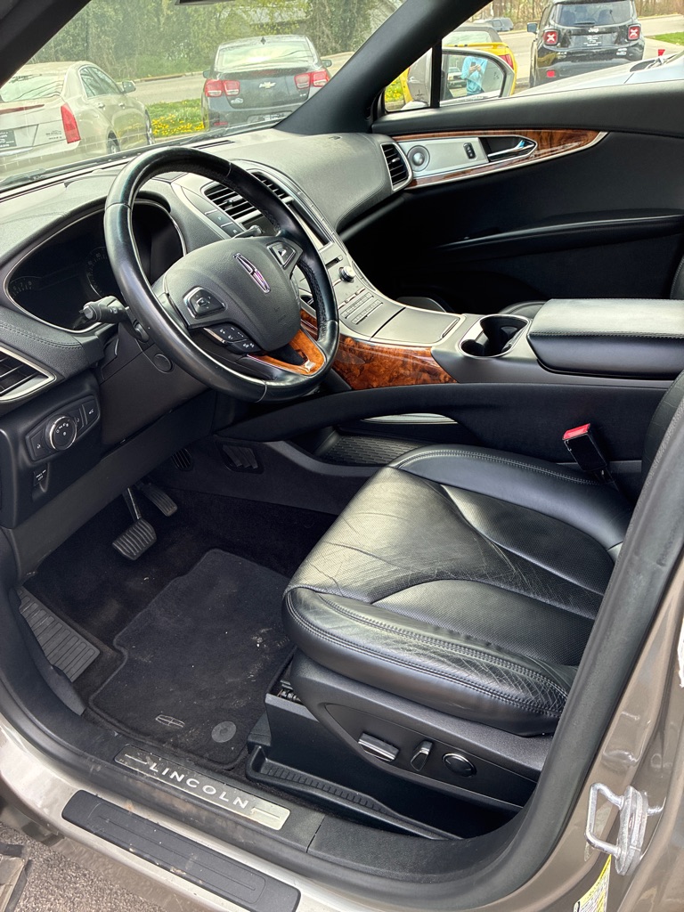 Photo 4 of this LINCOLN MKX