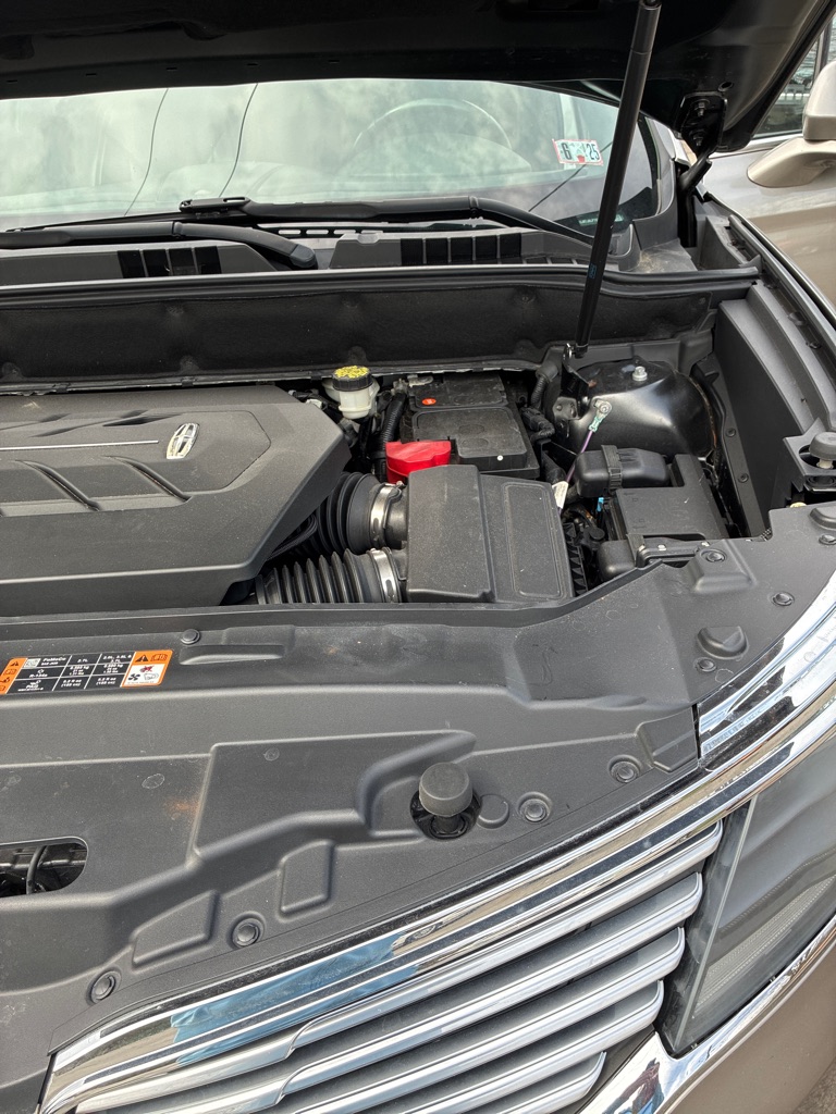 Photo 8 of this LINCOLN MKX