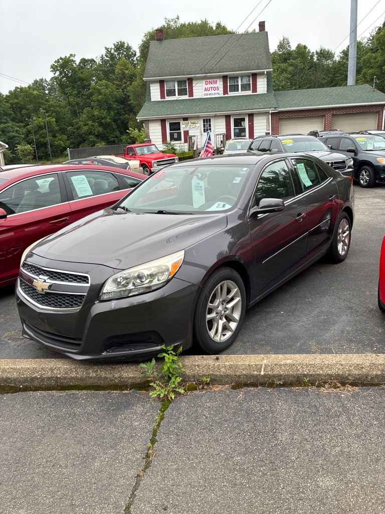 Photo 2 of this CHEVROLET MALIBU