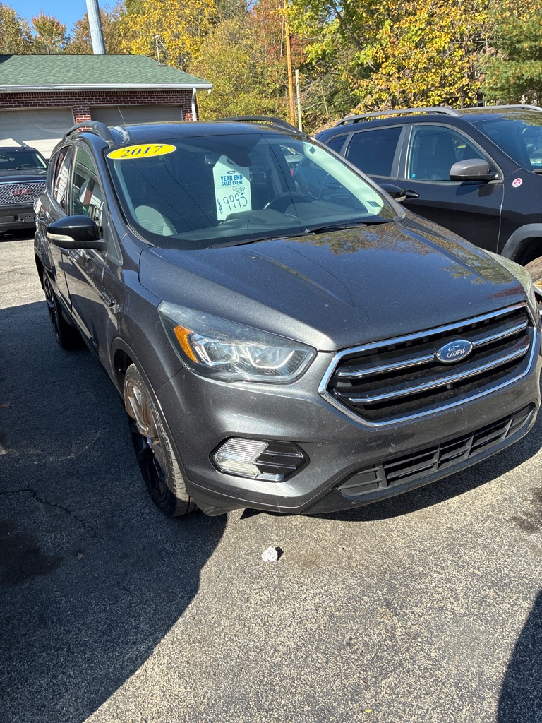 Photo 2 of this FORD ESCAPE