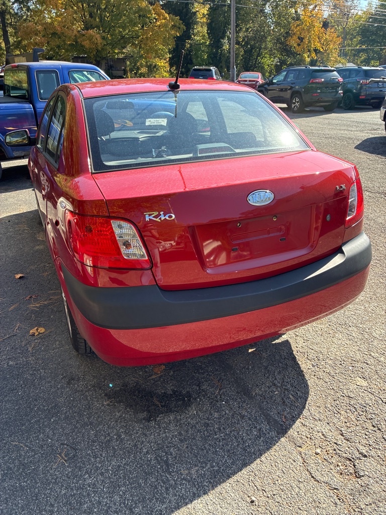 Photo 3 of this KIA RIO