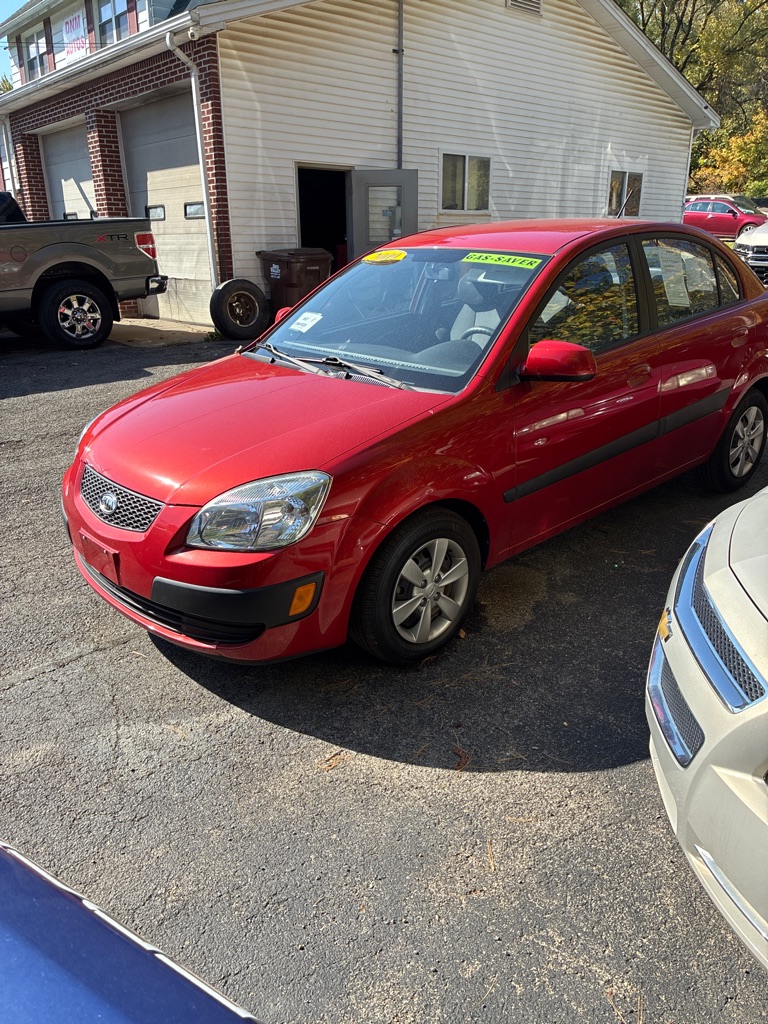 Photo 2 of this KIA RIO
