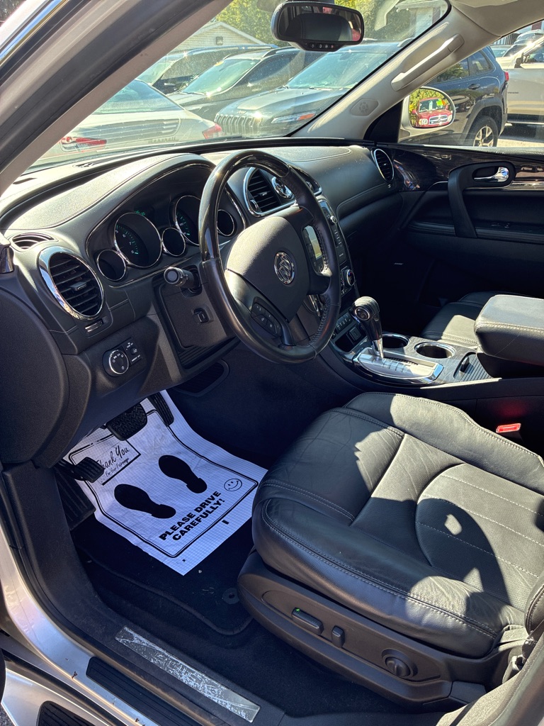 Photo 2 of this BUICK ENCLAVE