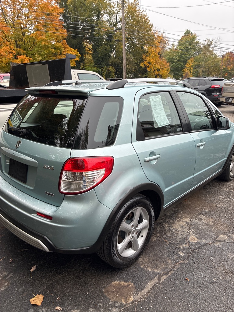Photo 3 of this SUZUKI SX4