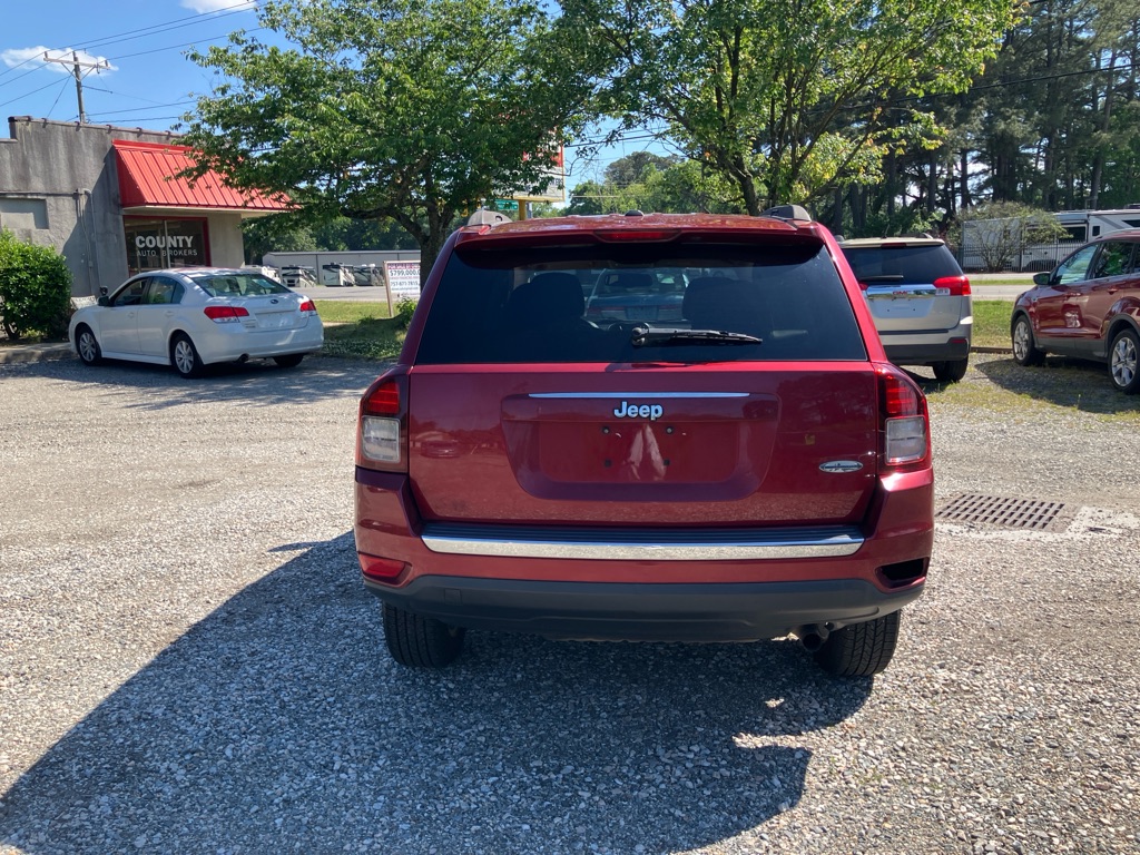 Photo 7 of this JEEP COMPASS