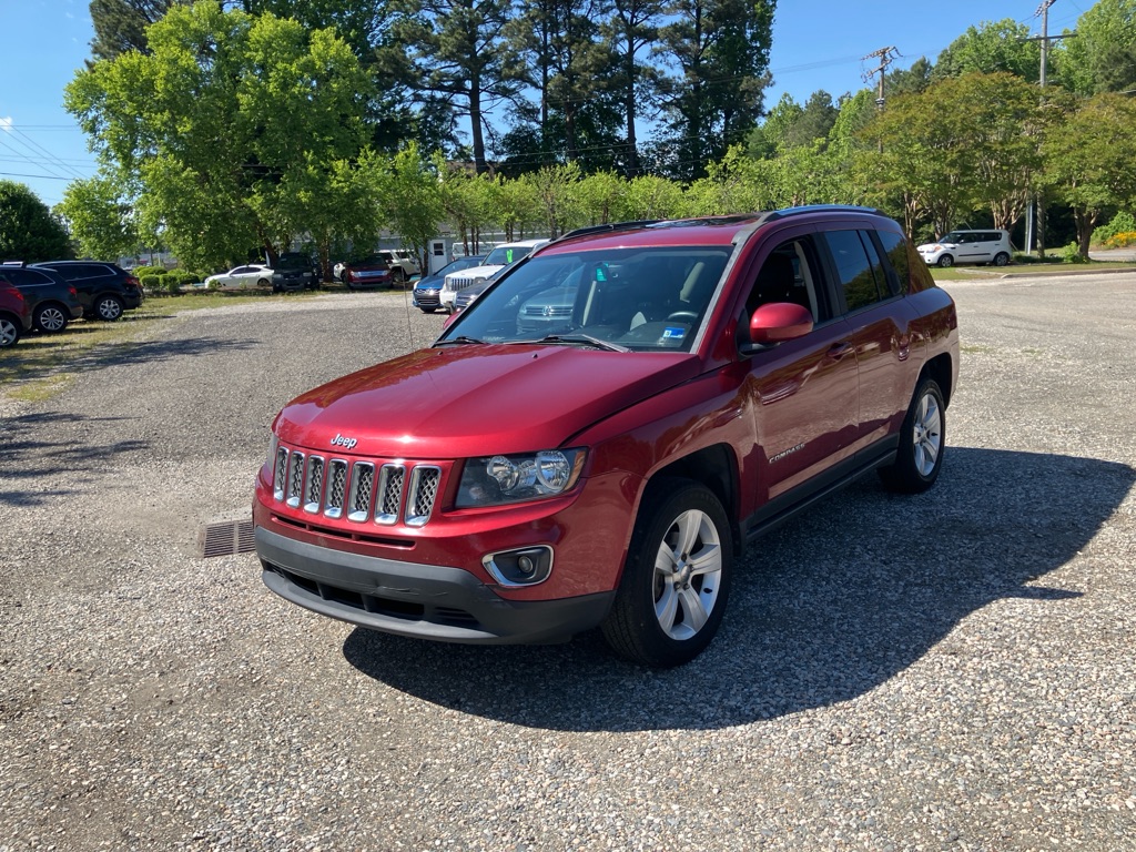 Photo 2 of this JEEP COMPASS