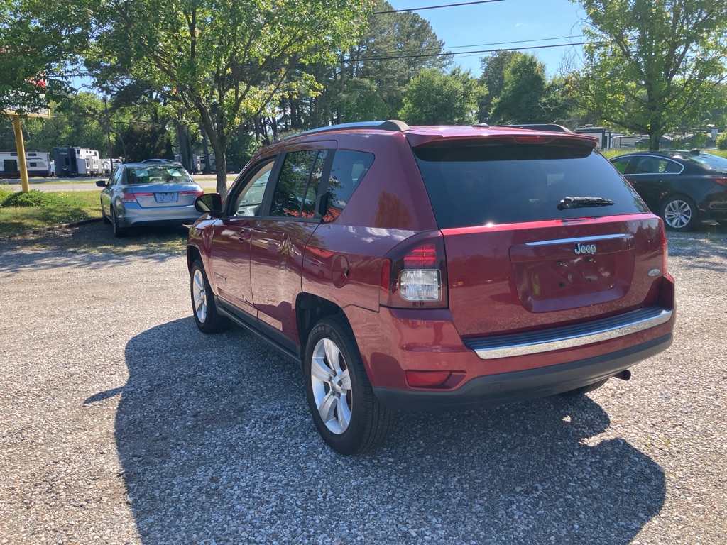Photo 8 of this JEEP COMPASS
