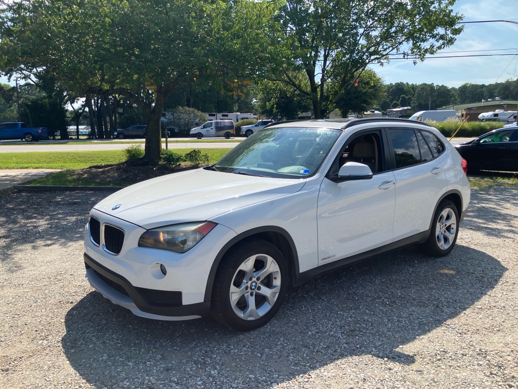 Photo 2 of this BMW X1