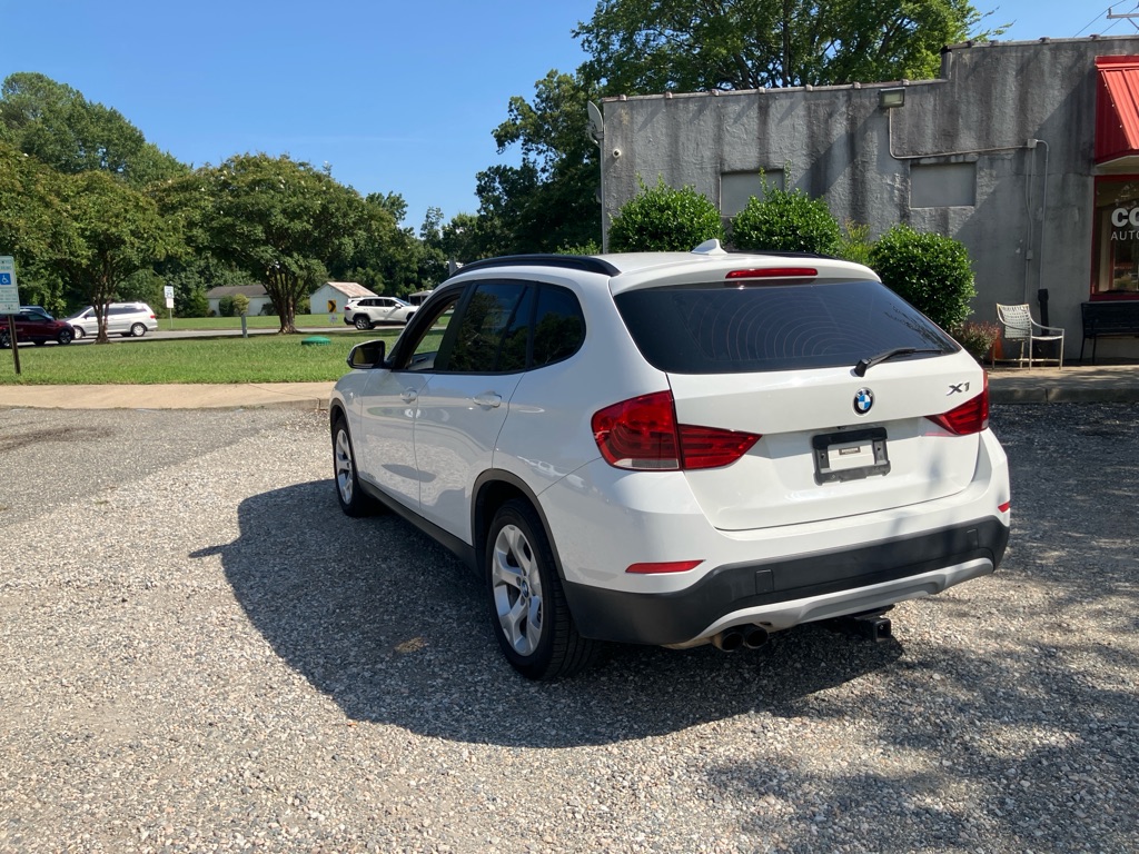 Photo 8 of this BMW X1
