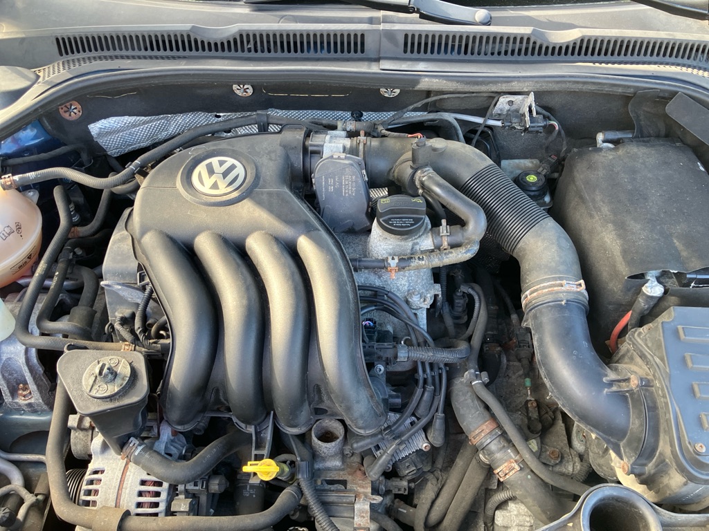 Photo 15 of this VOLKSWAGEN JETTA
