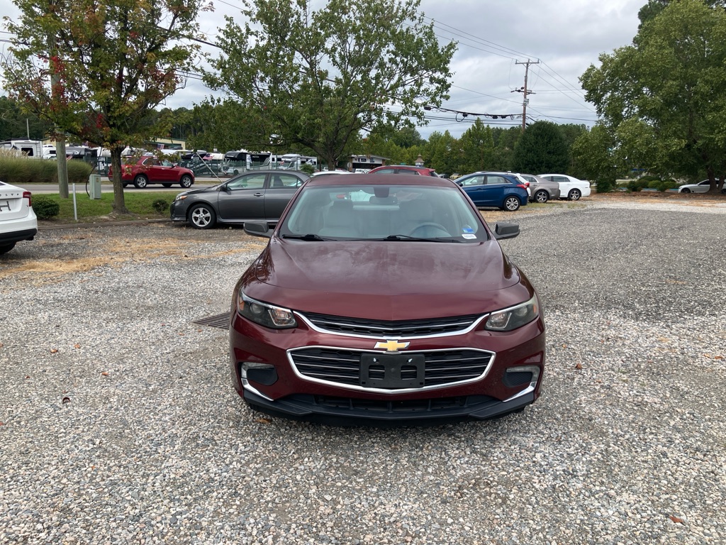 Photo 3 of this CHEVROLET MALIBU