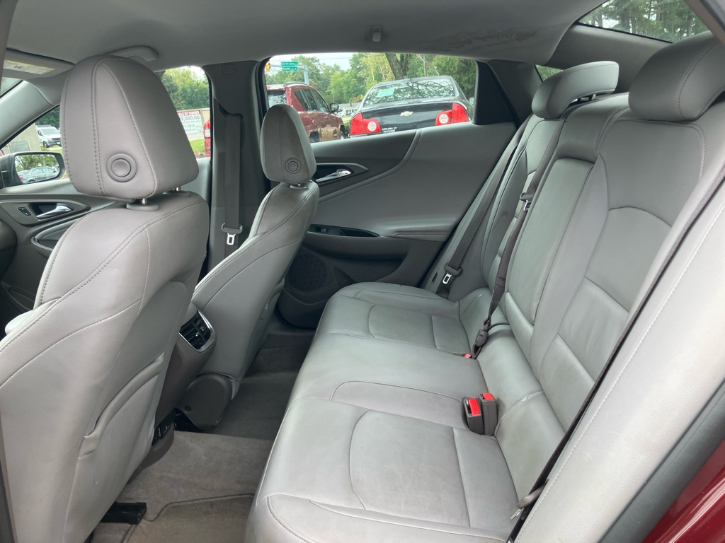 Photo 12 of this CHEVROLET MALIBU