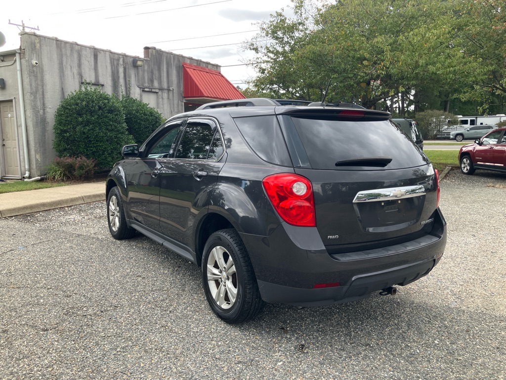 Photo 8 of this CHEVROLET EQUINOX