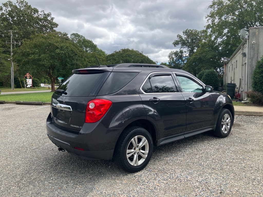 Photo 6 of this CHEVROLET EQUINOX