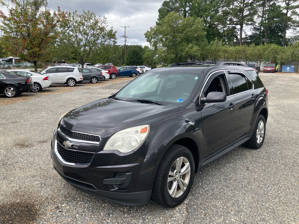 Photo 2 of this CHEVROLET EQUINOX