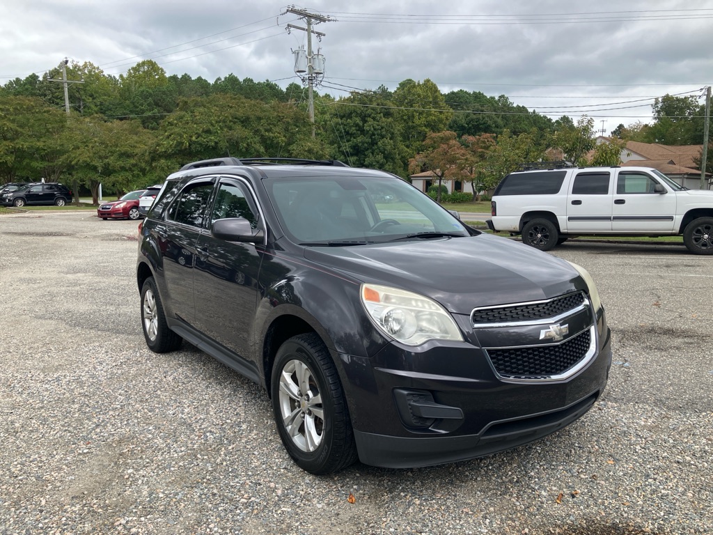 Photo 4 of this CHEVROLET EQUINOX