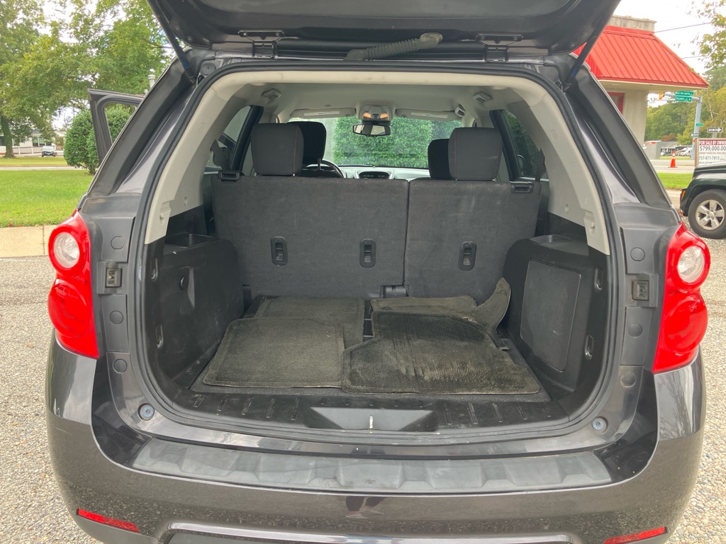 Photo 13 of this CHEVROLET EQUINOX