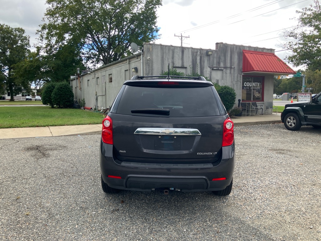 Photo 7 of this CHEVROLET EQUINOX