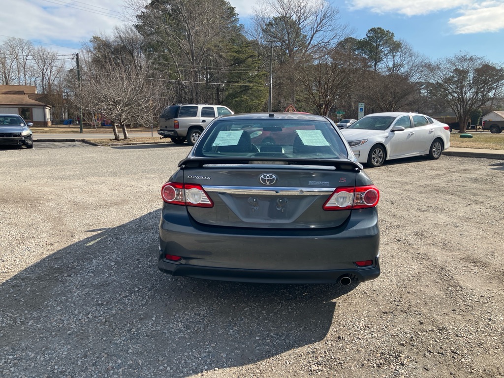 Photo 7 of this TOYOTA COROLLA