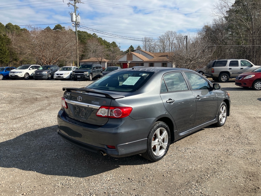 Photo 6 of this TOYOTA COROLLA
