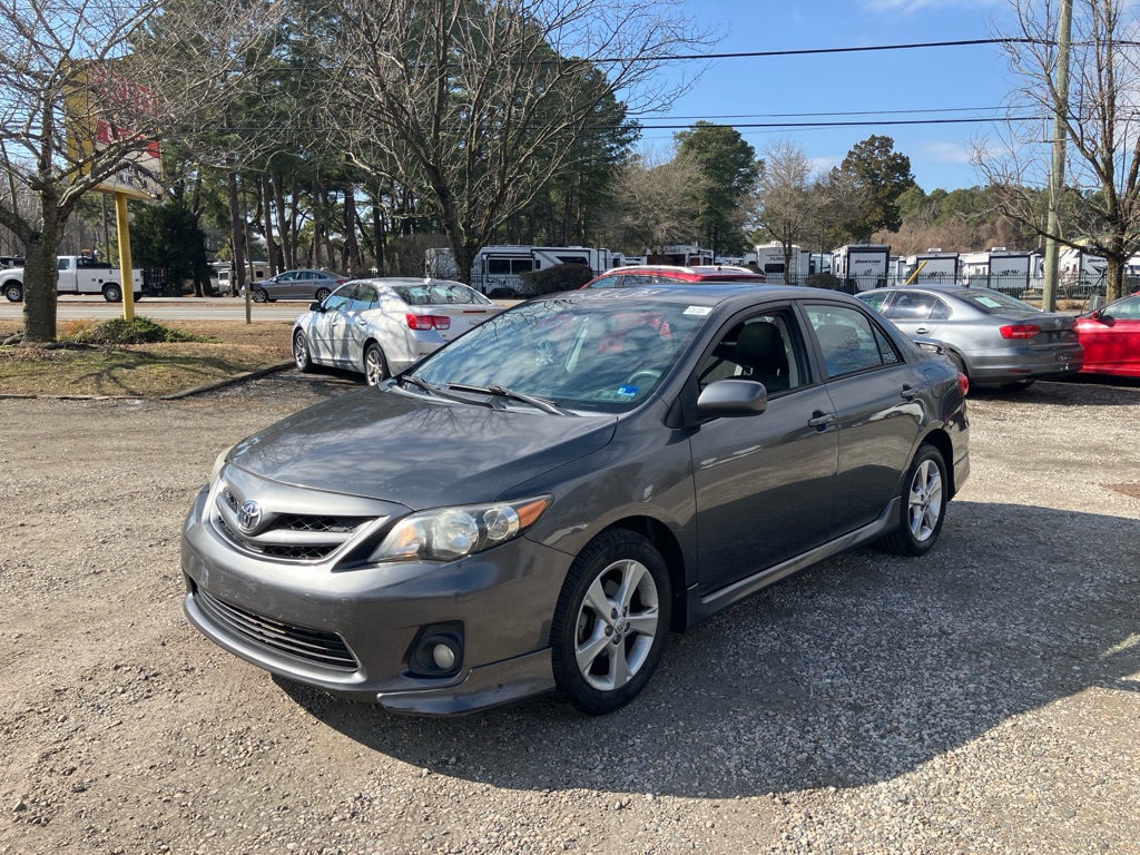 Photo 2 of this TOYOTA COROLLA