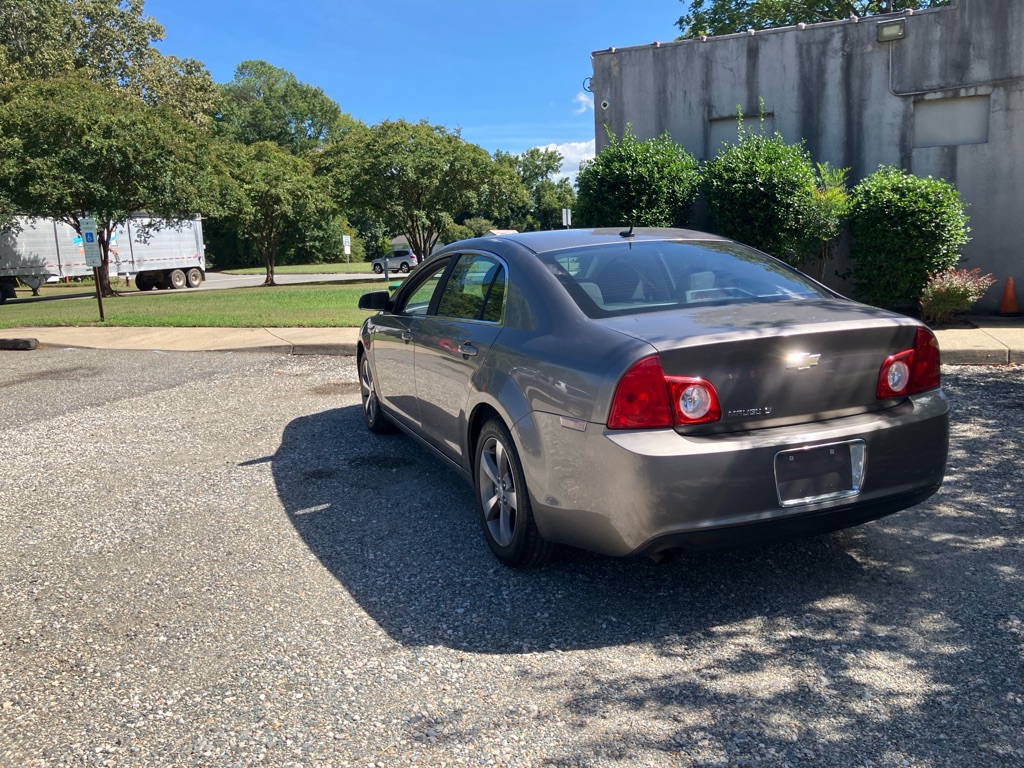 Photo 8 of this CHEVROLET MALIBU