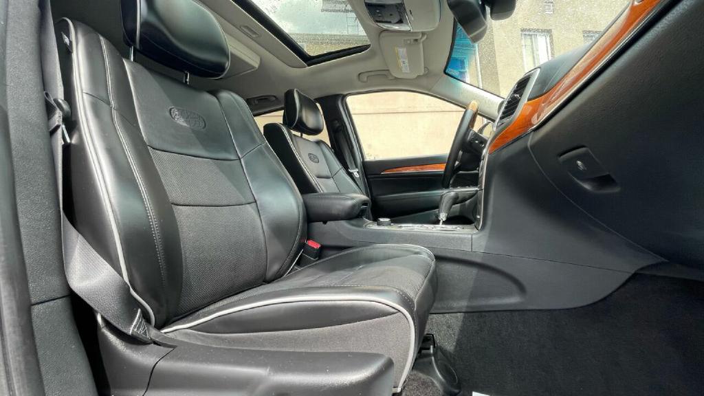 JEEP GRAND CHEROKEE 2011 JEEP GRAND CHEROKEE 1J4RR6GT9BC535887