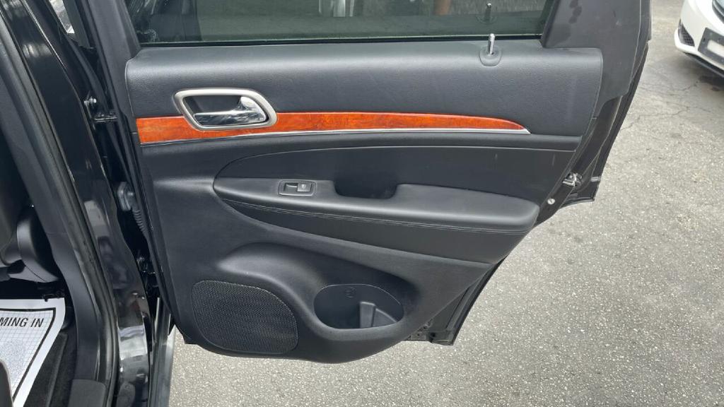 JEEP GRAND CHEROKEE 2011 JEEP GRAND CHEROKEE 1J4RR6GT9BC535887