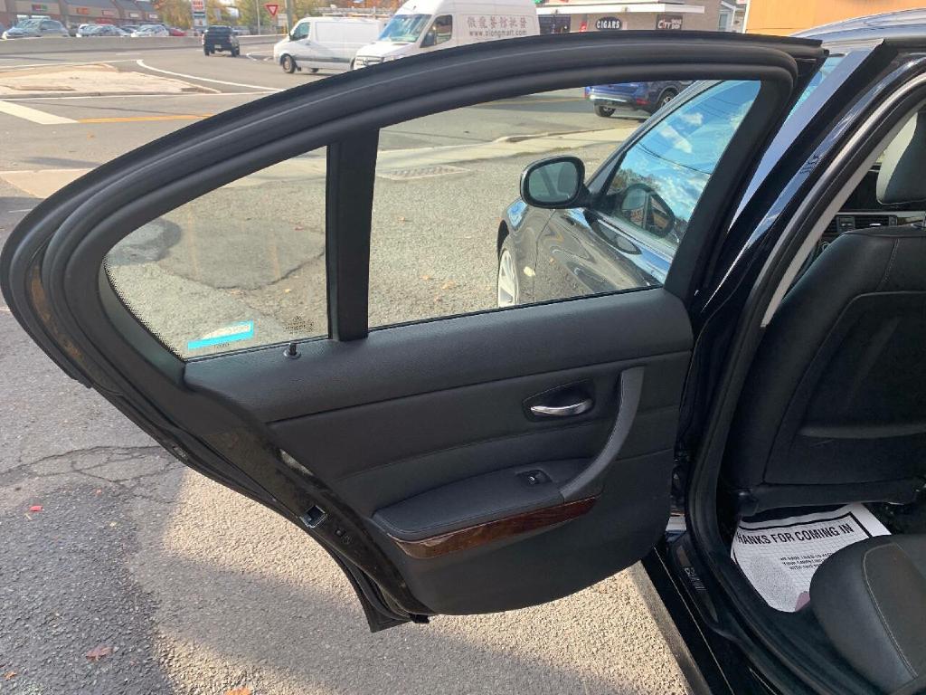 BMW 3 SERIES 2011 BMW 3 SERIES WBAPK5C50BF126613