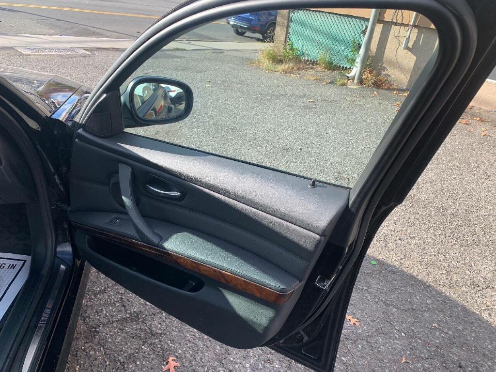 BMW 3 SERIES 2011 BMW 3 SERIES WBAPK5C50BF126613