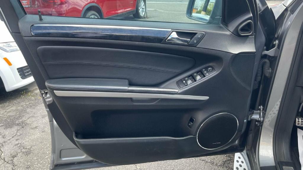 MERCEDES-BENZ M-CLASS 2011 MERCEDES-BENZ M-CLASS 4JGBB7HB8BA676044