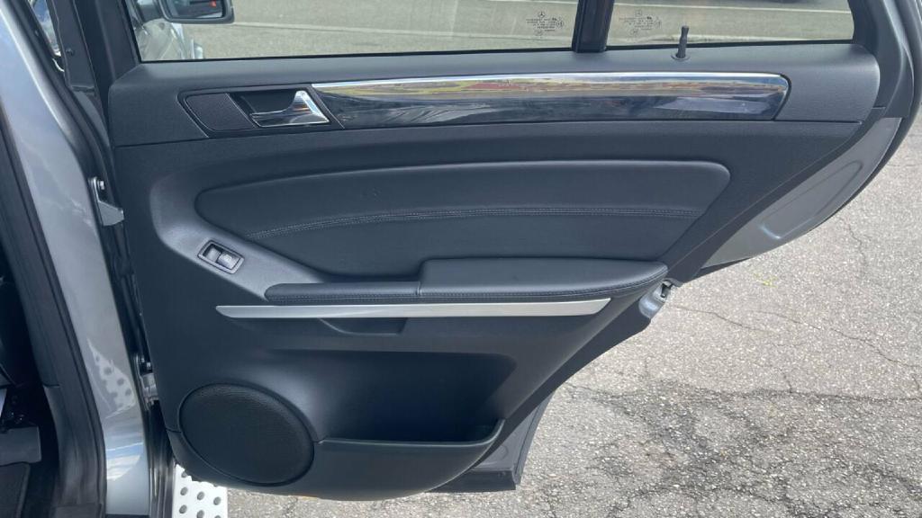 MERCEDES-BENZ M-CLASS 2011 MERCEDES-BENZ M-CLASS 4JGBB7HB8BA676044