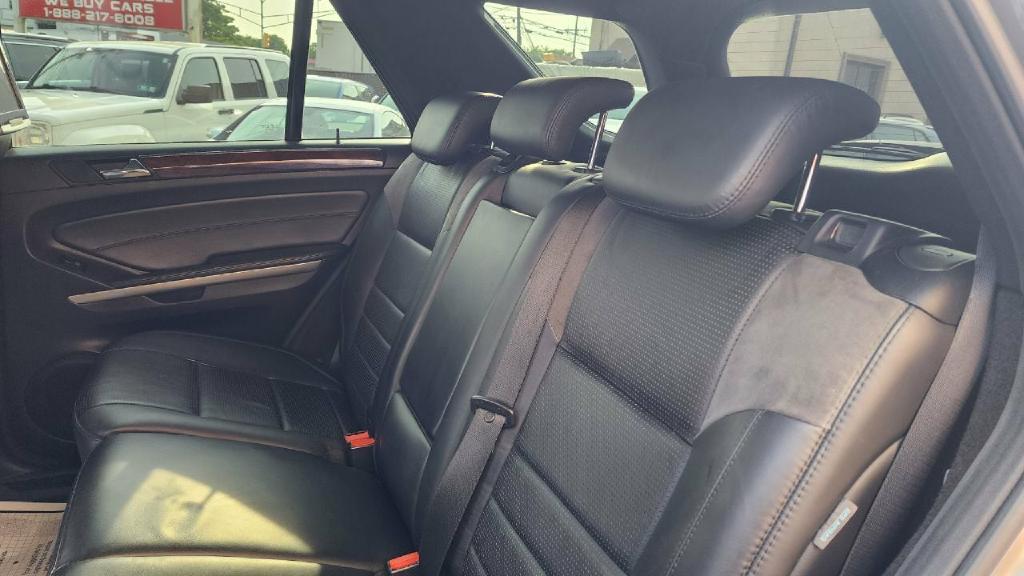 MERCEDES-BENZ M-CLASS 2011 MERCEDES-BENZ M-CLASS 4JGBB7HB5BA679161