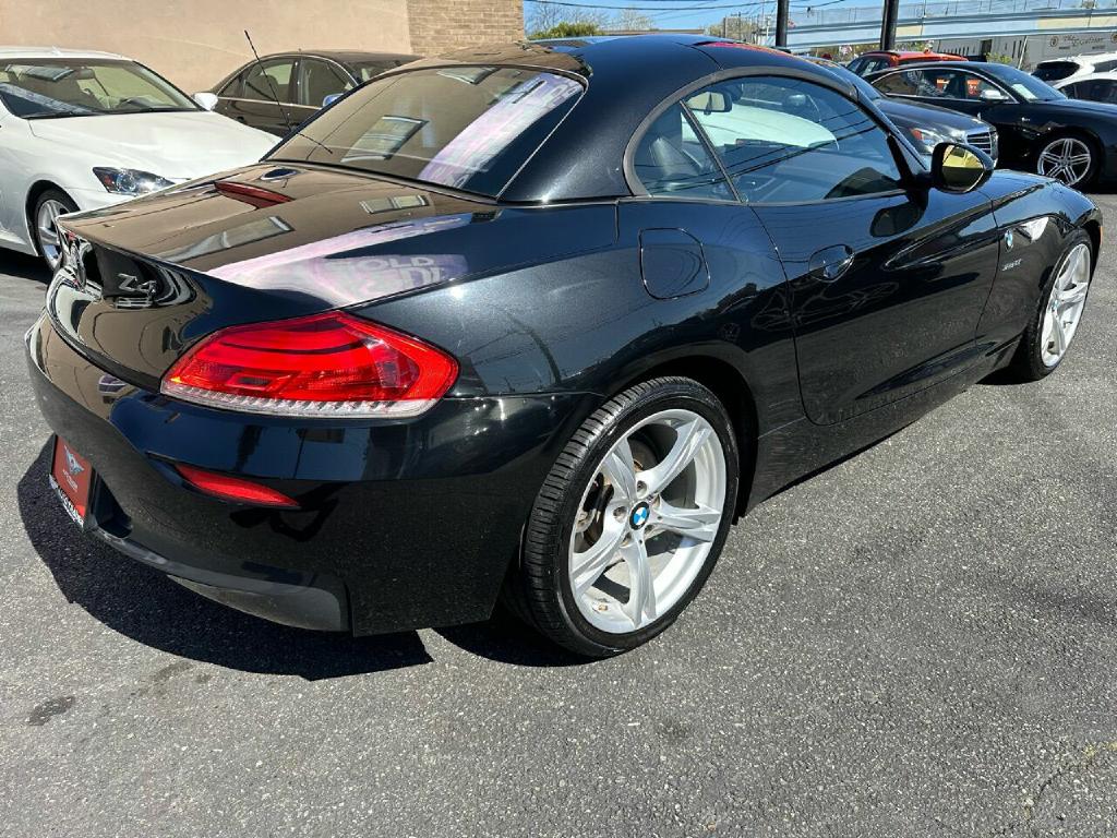 BMW Z4 2013 BMW Z4 WBALL5C55DJ104389