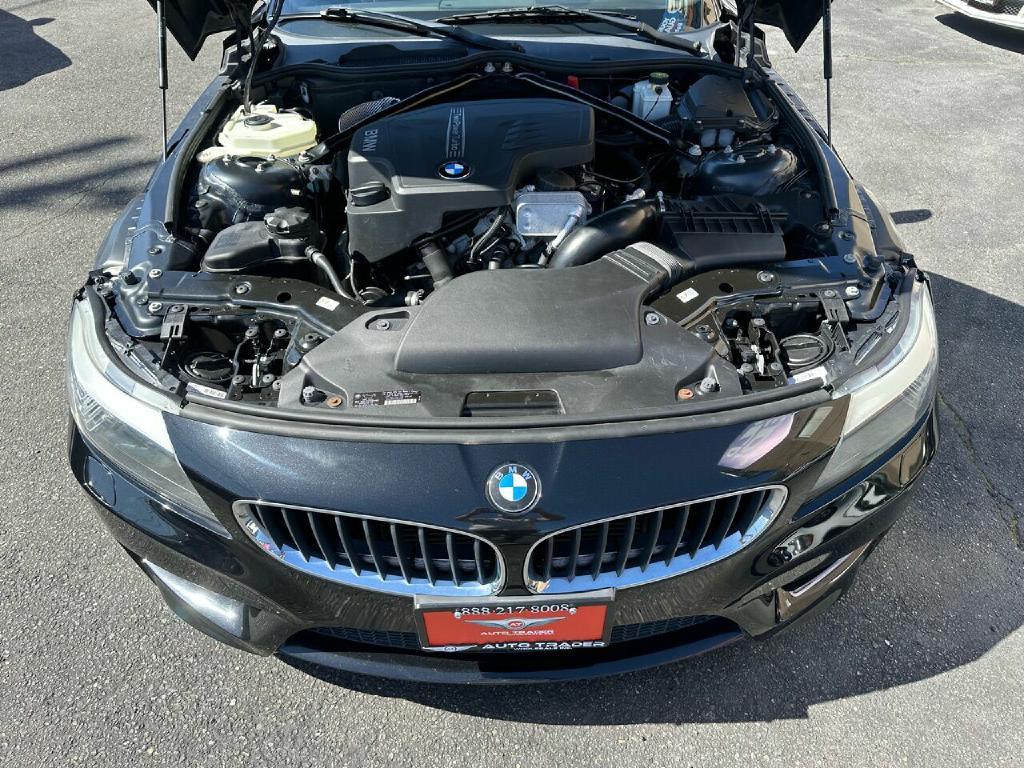 BMW Z4 2013 BMW Z4 WBALL5C55DJ104389