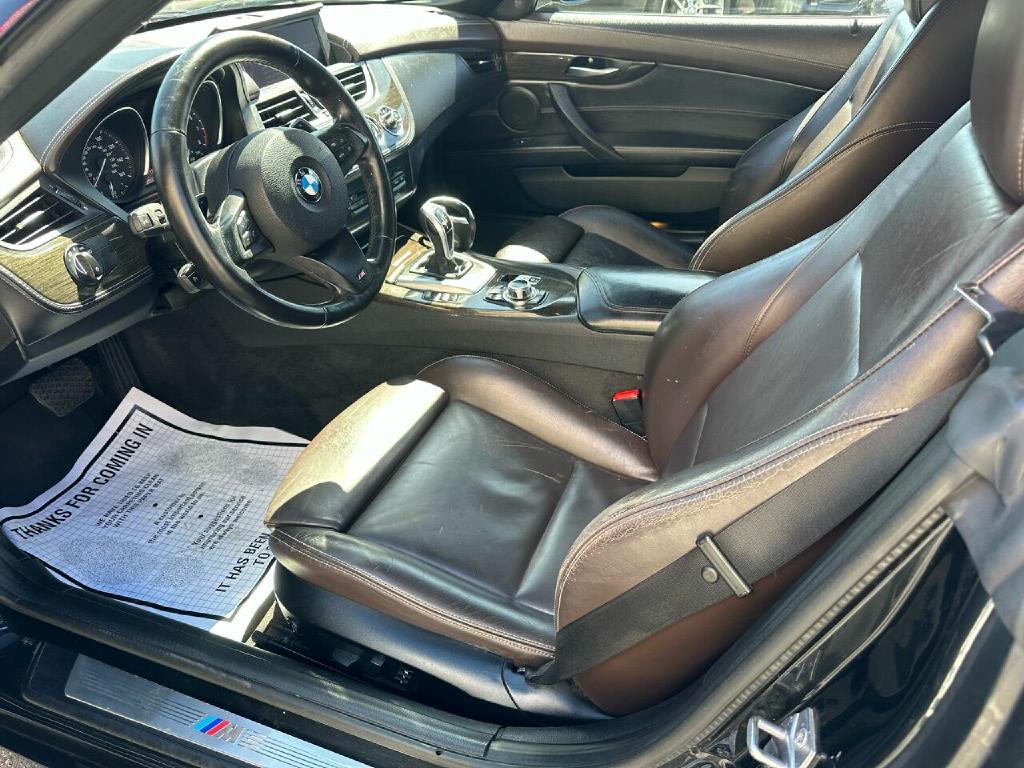 BMW Z4 2013 BMW Z4 WBALL5C55DJ104389
