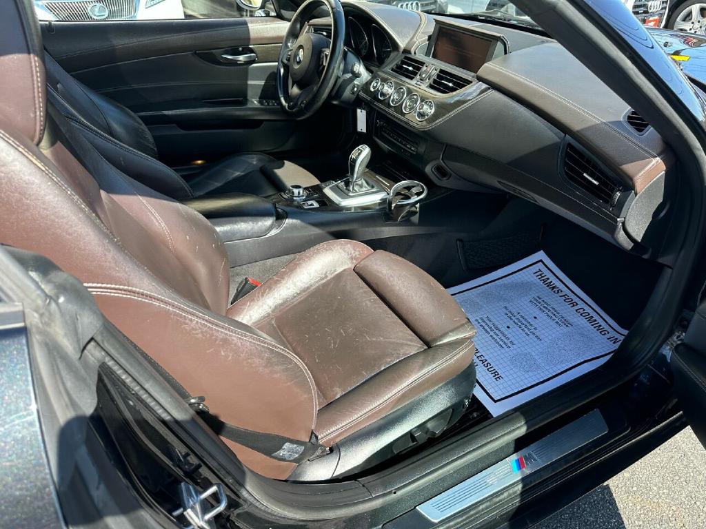 BMW Z4 2013 BMW Z4 WBALL5C55DJ104389