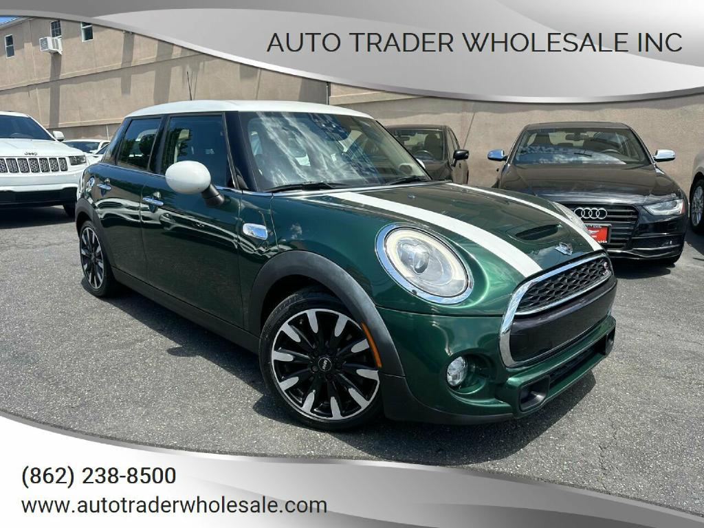 MINI HARDTOP 4 DOOR 2016 MINI HARDTOP 4 DOOR WMWXU3C52G2D27798