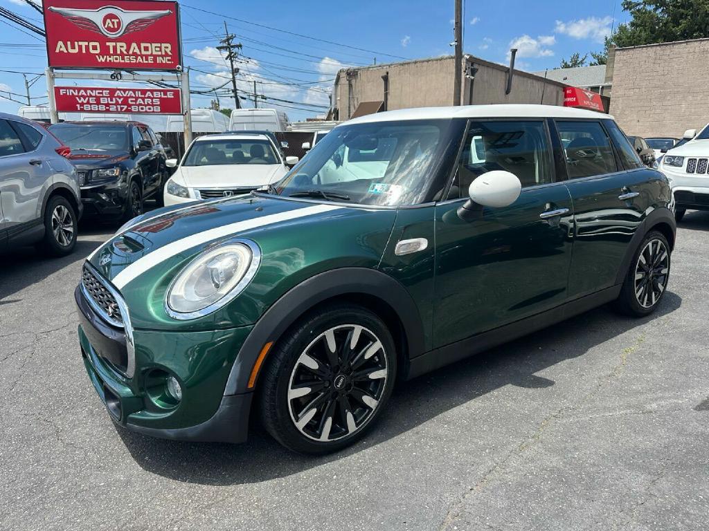 MINI HARDTOP 4 DOOR 2016 MINI HARDTOP 4 DOOR WMWXU3C52G2D27798