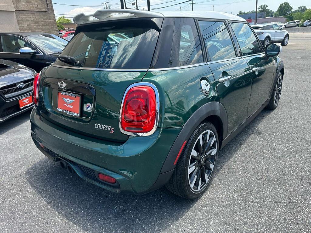 MINI HARDTOP 4 DOOR 2016 MINI HARDTOP 4 DOOR WMWXU3C52G2D27798