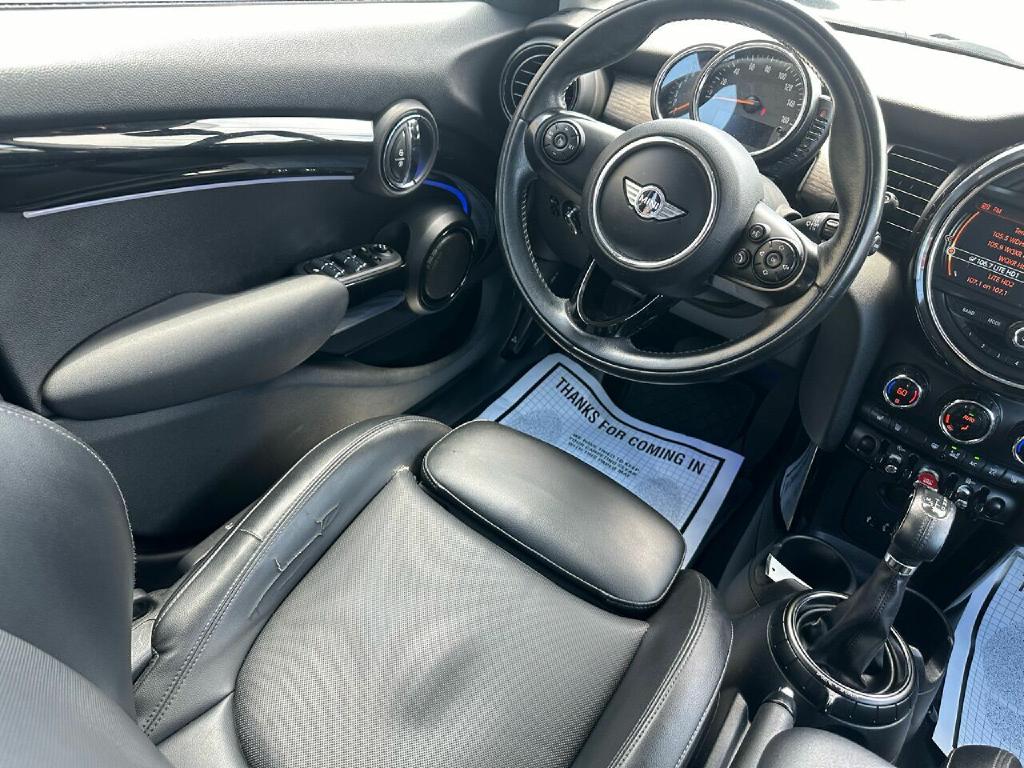 MINI HARDTOP 4 DOOR 2016 MINI HARDTOP 4 DOOR WMWXU3C52G2D27798